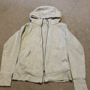 Full zip
Lululemonn scuba